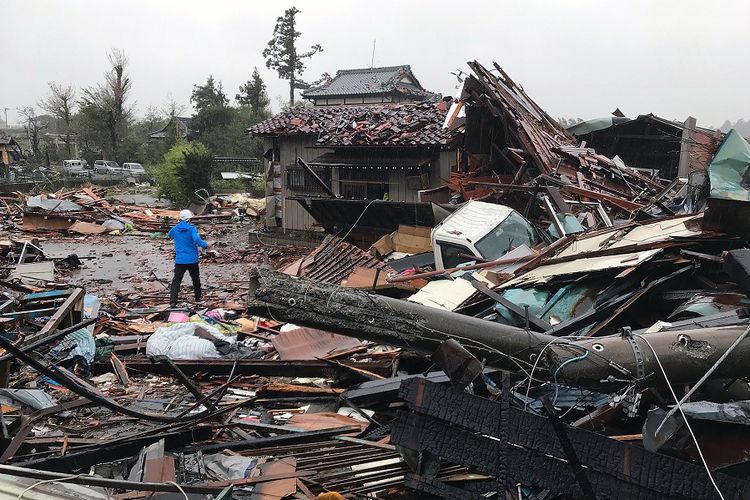 China Bersiap Hadapi Terjangan Dua Badai Tropis